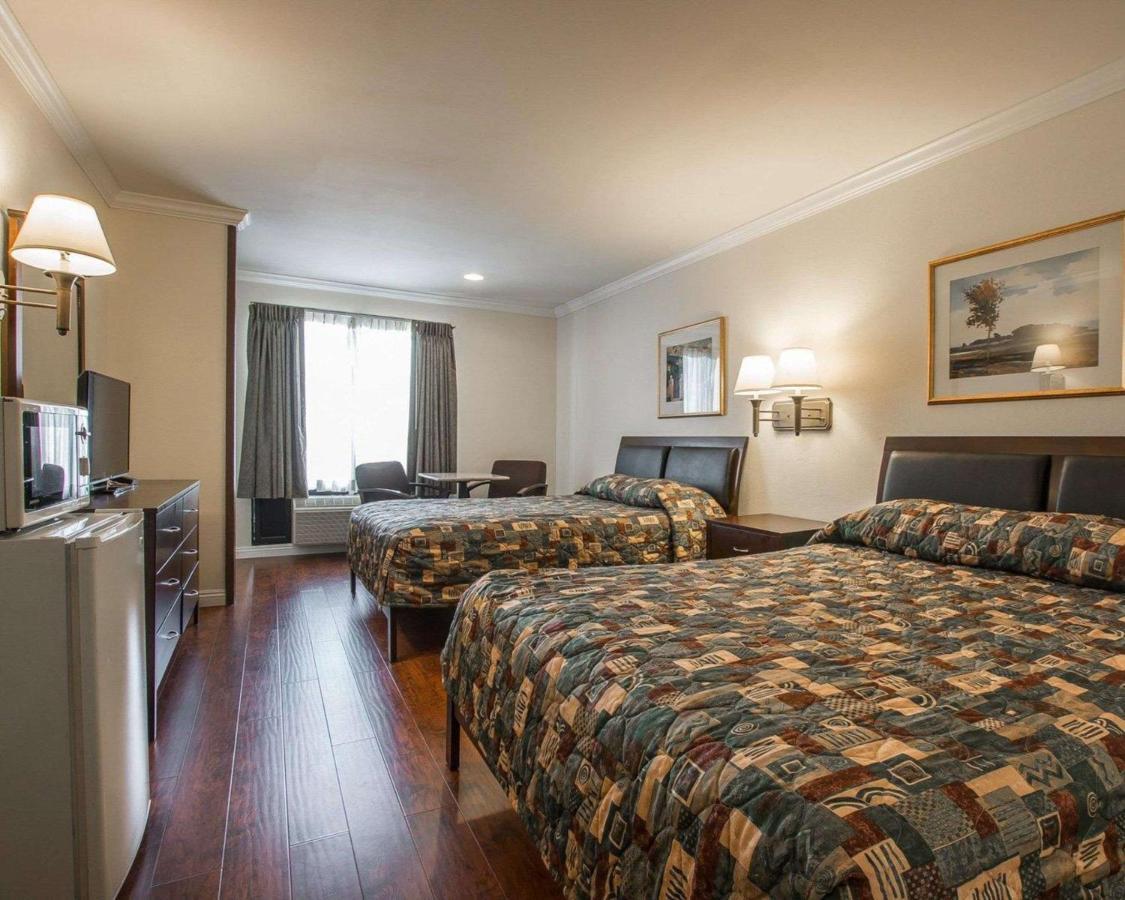 Palm Inn Hotel Near Tyler Mall ריברסייד מראה חיצוני תמונה