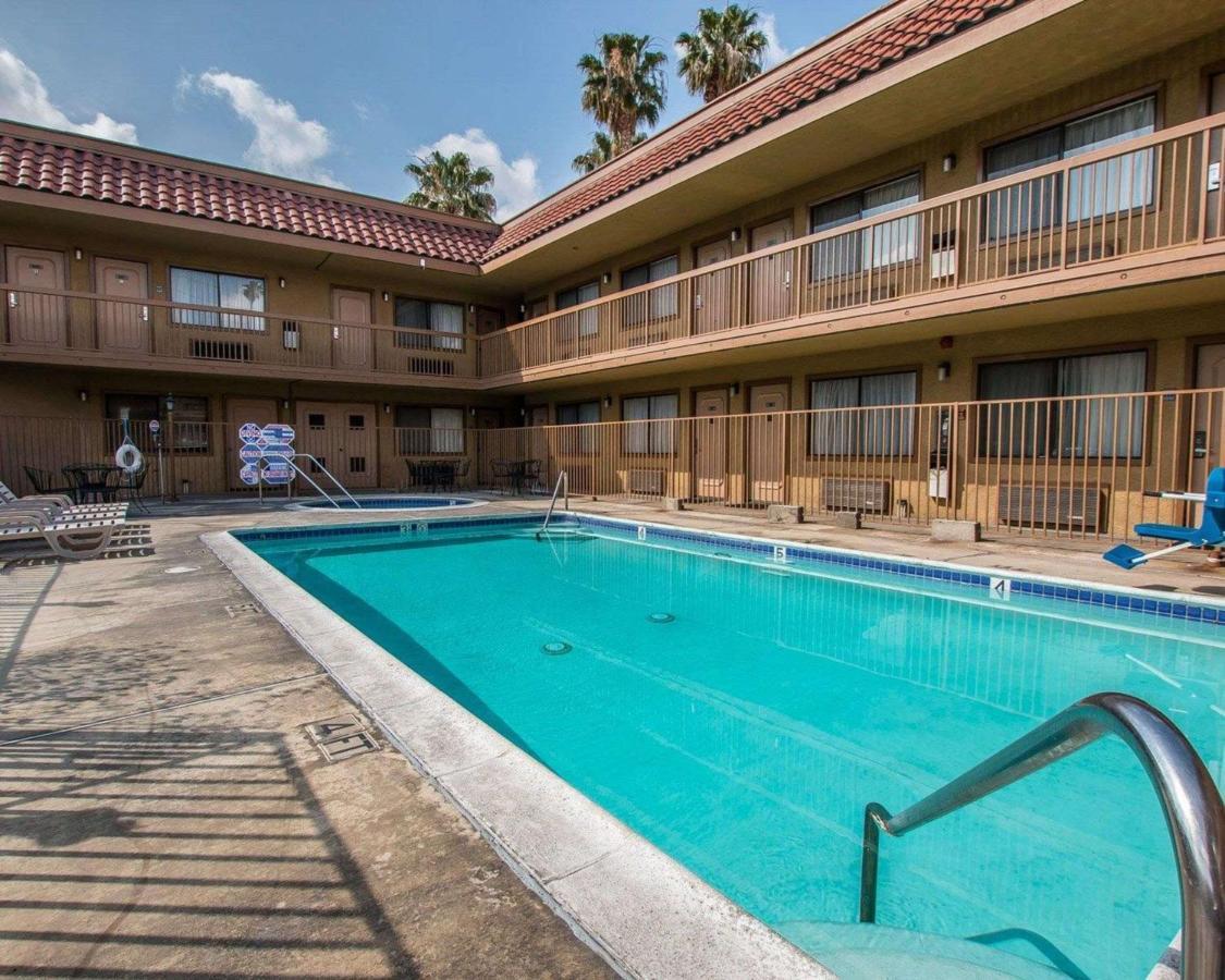 Palm Inn Hotel Near Tyler Mall ריברסייד מראה חיצוני תמונה