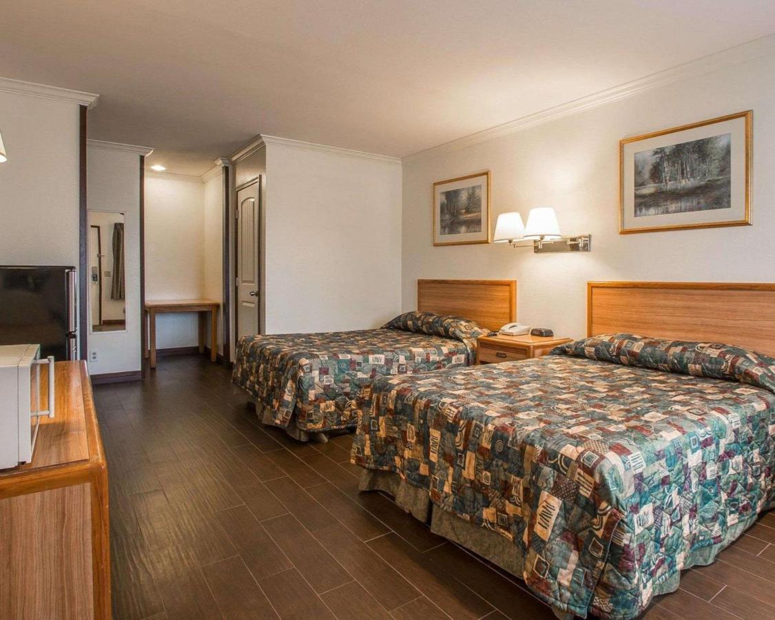Palm Inn Hotel Near Tyler Mall ריברסייד מראה חיצוני תמונה
